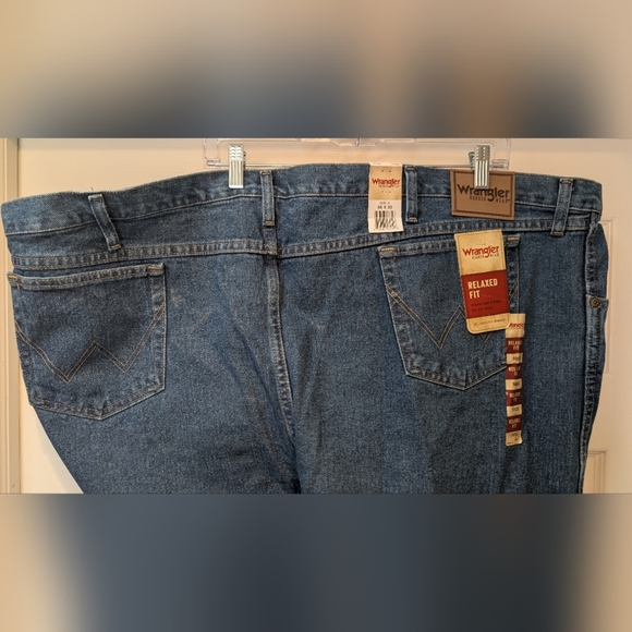 NWT Wrangler Rugged Wear Mens Big & Tall Relaxed Fit Size 56x30 Blue Jeans NEW! - Picture 7 of 16